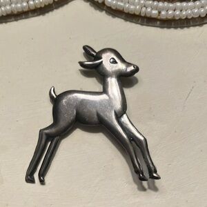 Sterling reindeer baby deer fawn vintage silver pin